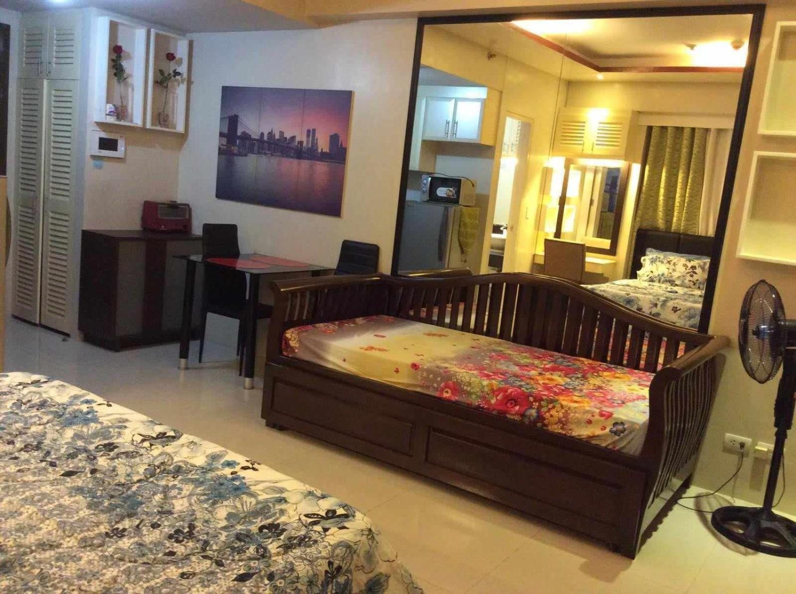 Palm Tree Villas By Ann Apartment Manila